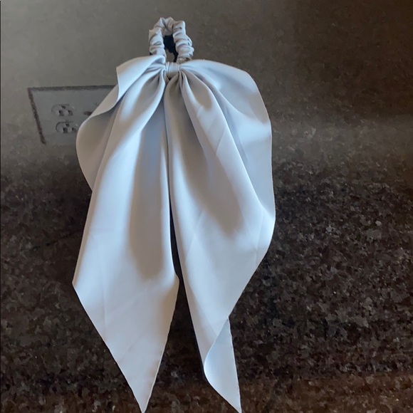 Hair Ribbons - Picture 2 of 4